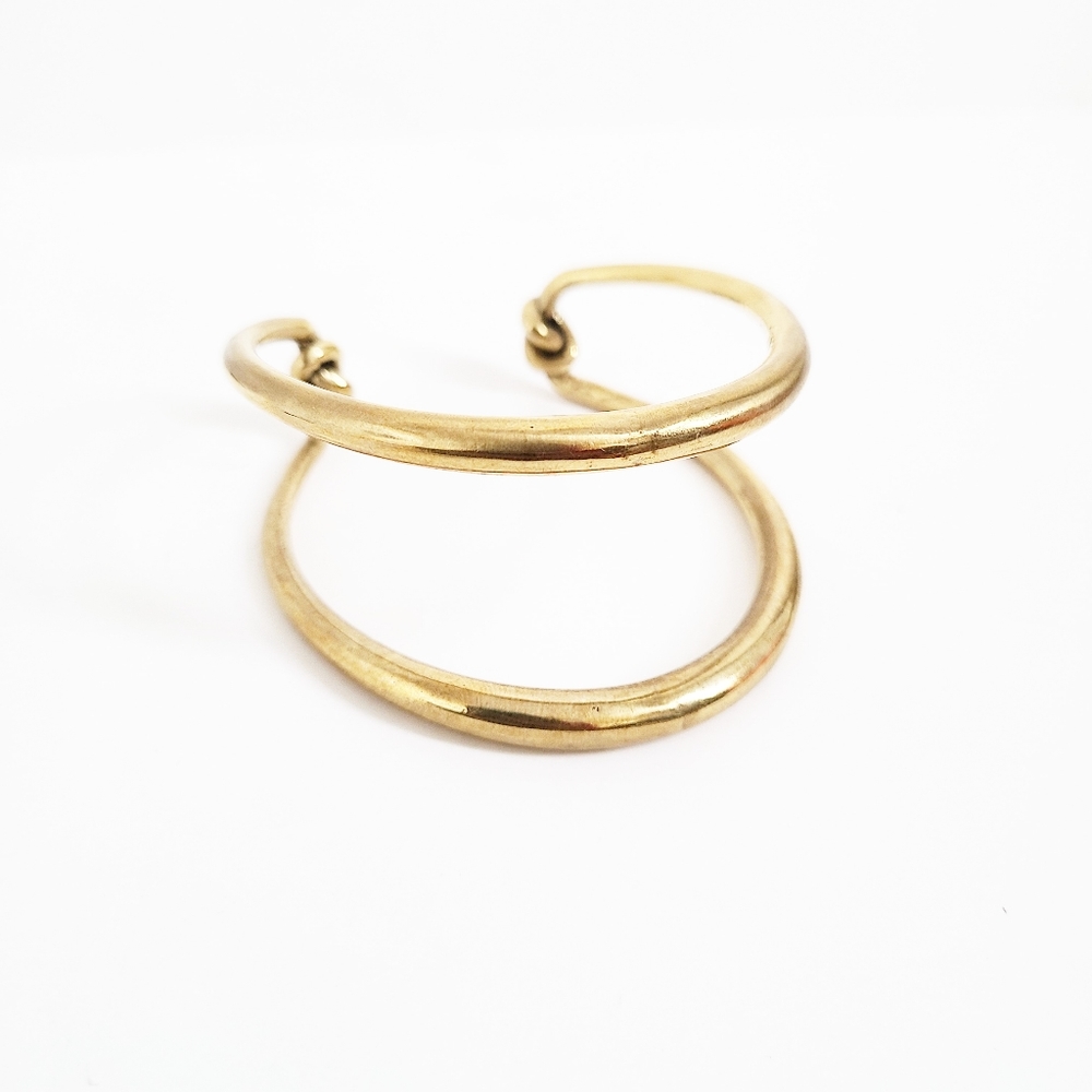 Aesa
Bronze Double Knot Bangle Cuff Bracelet